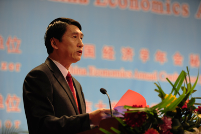 第十二届中国经济学年会在山东大学隆重开幕